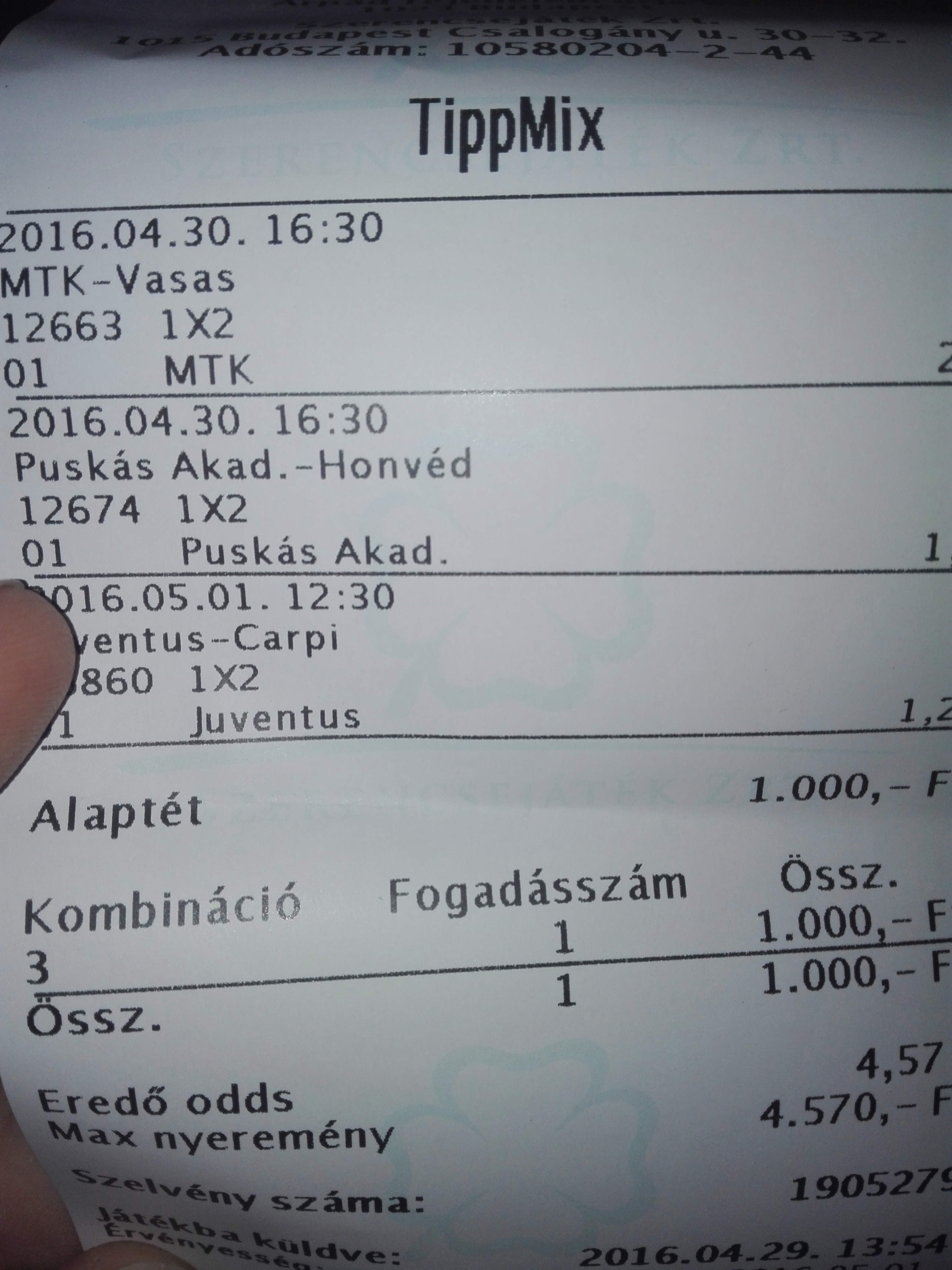 1000 forintos téglajegyet váltottam a magyar korrupció haszonélvezői klubjába