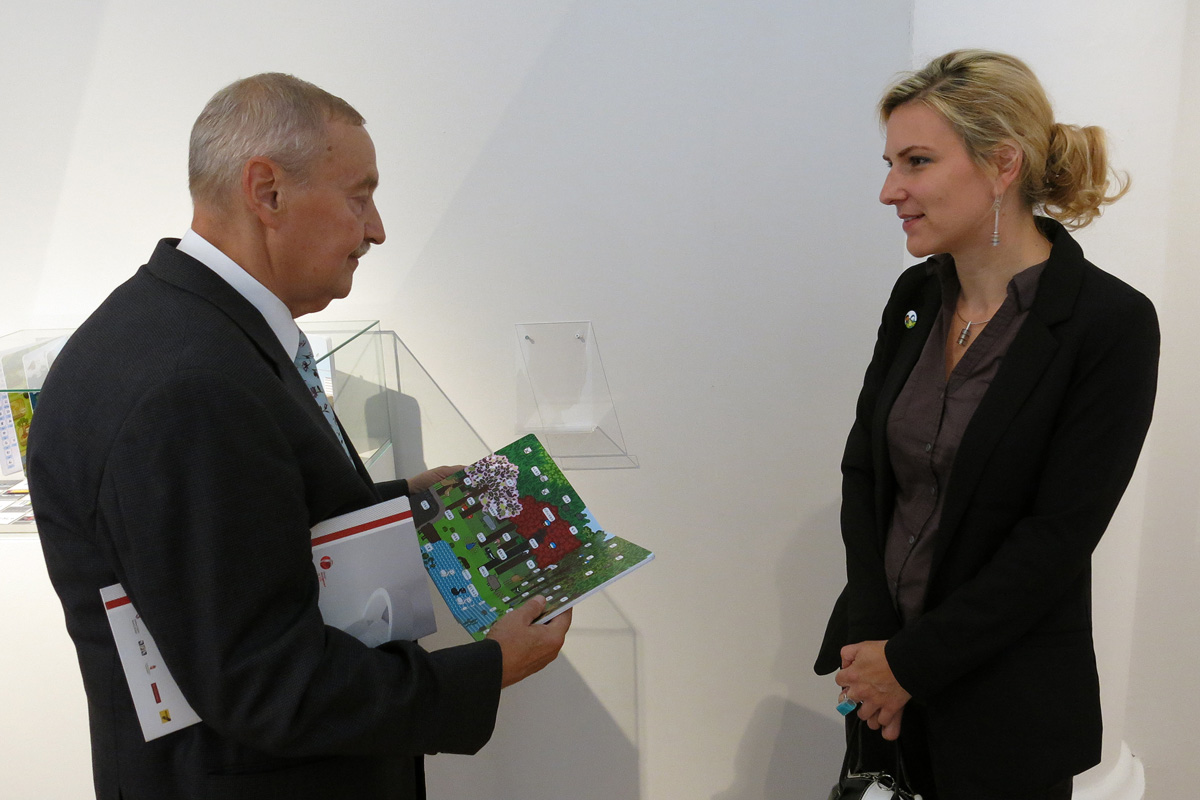 Illustration for article titled Végre itt az ember, aki elkergetheti Bogyót és Babócát