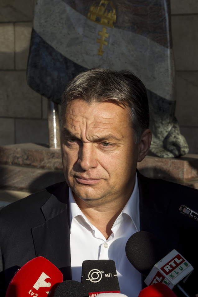 Végre kiderült, hogy miért lett putyinista a Miniszterelnök Úr!