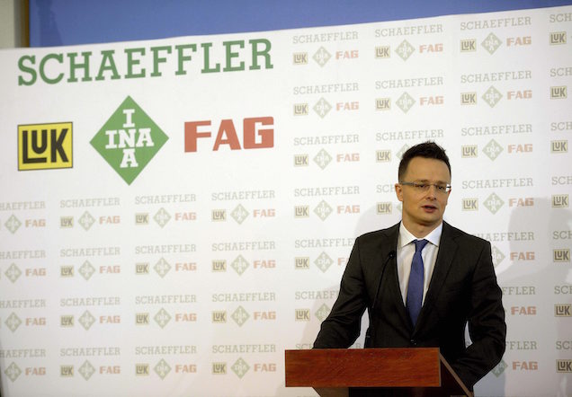 Szenzáció: egy látnok már 100 évvel ezelőtt kuplét írt Szijjártóról