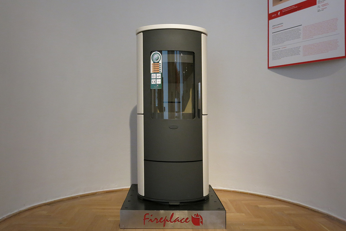 Illustration for article titled Végre itt az ember, aki elkergetheti Bogyót és Babócát