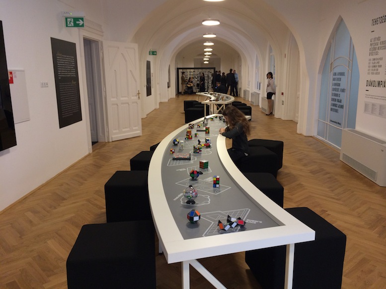 Illustration for article titled Ha ilyen lenne a nacionalizmus, legelöl ráznám a tarsolylemezt