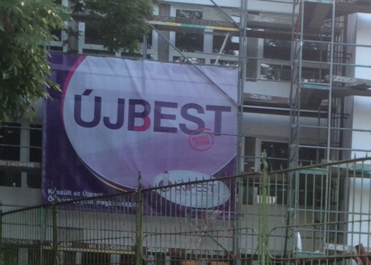 Gyilkos, agyrohasztó szóviccel reklámozzák Újbestet