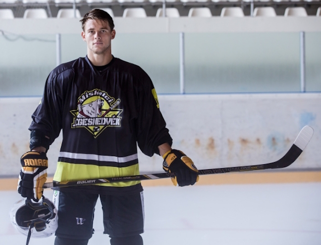 Giroud lenne a legjobb pasi? Ugyan! Becze Tihamér visszakézből leveri!