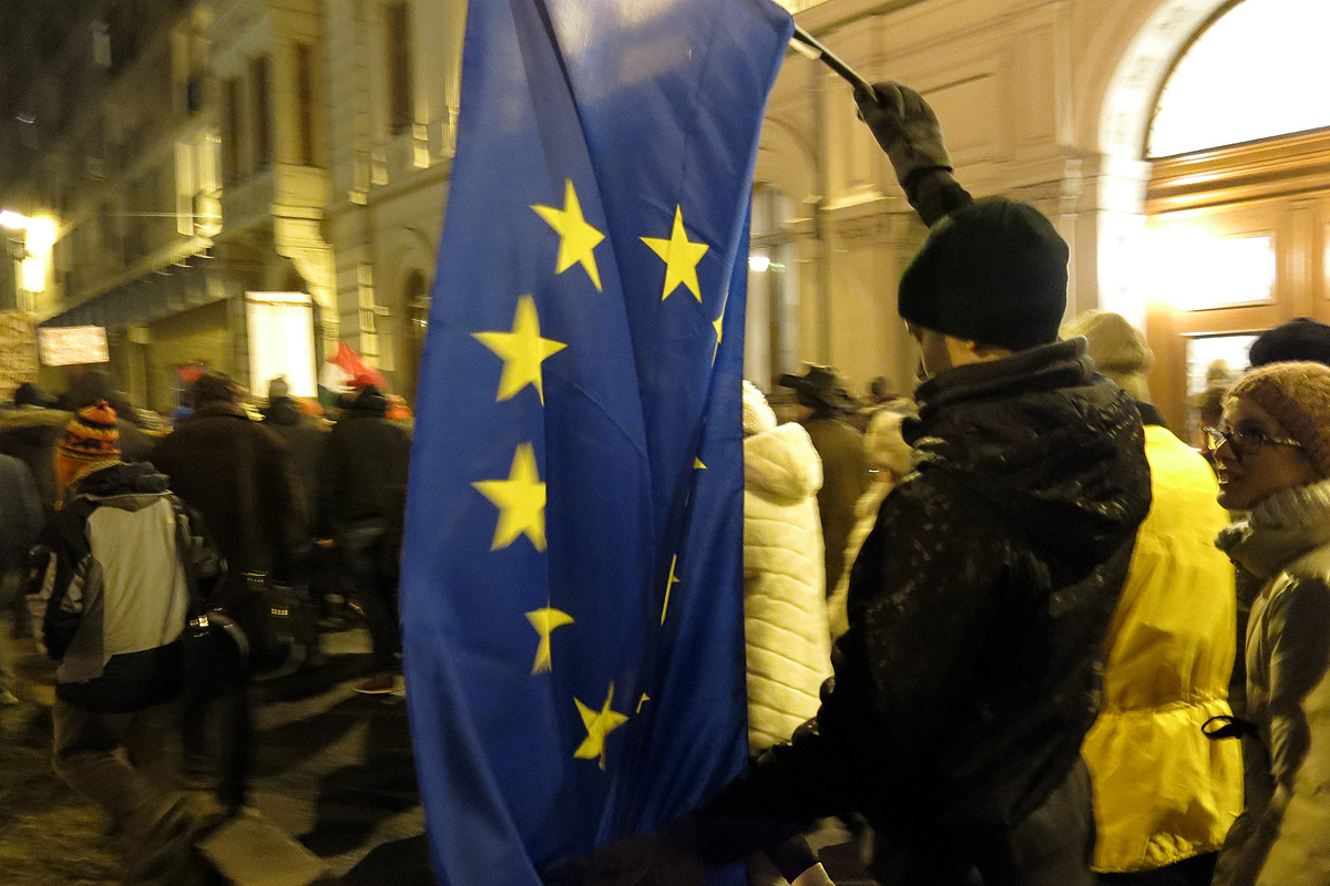 Illustration for article titled Game Over – képeink a kedd esti tüntetésről