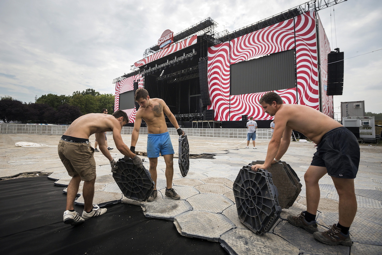 Ez a nagyszínpad, 2 nap múlva ilyenkor Queens of the Stone Age lesz itt