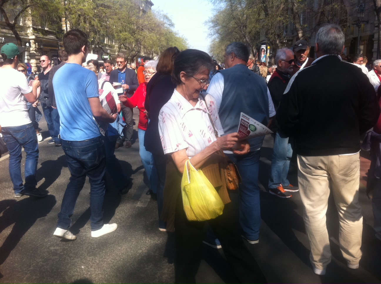 Illustration for article titled Szeretem a Forma 1-es versenyautót, az kormányváltós (Percről percre)