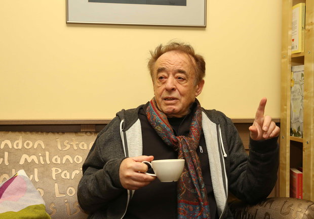 Illustration for article titled Elment Laux Józsi is!em/em