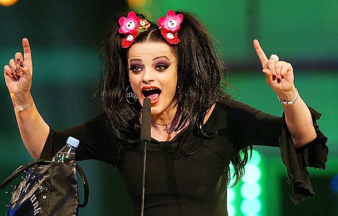 Illustration for article titled Isten legalább annyit szenved, mint mi – Nina Hagen a Cinknek