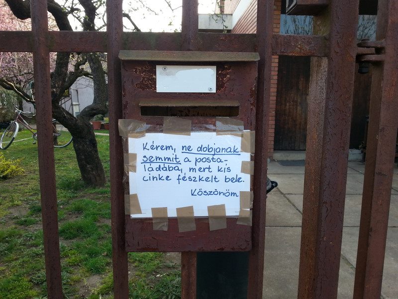 Ne dobjanak semmit a postaládába!