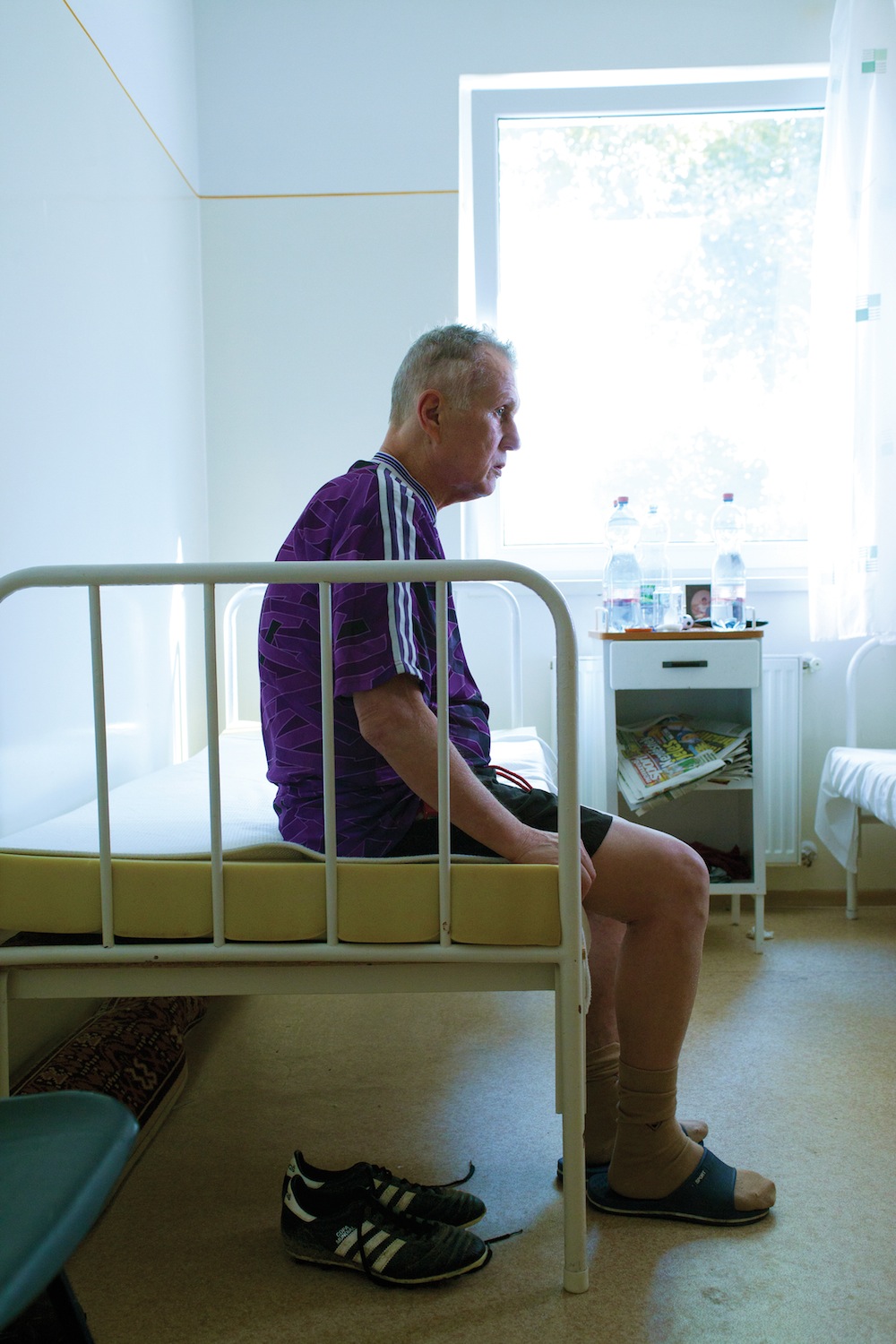 Illustration for article titled A könyv, amiben együtt pózol Orbán, Uj, Törőcsik András és Grafitember