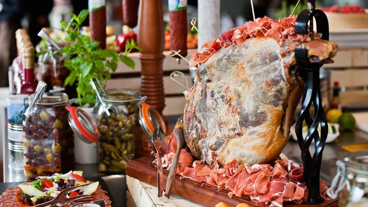 Illustration for article titled A legjobb vasárnapi ebéd a városban – Paris Budapest