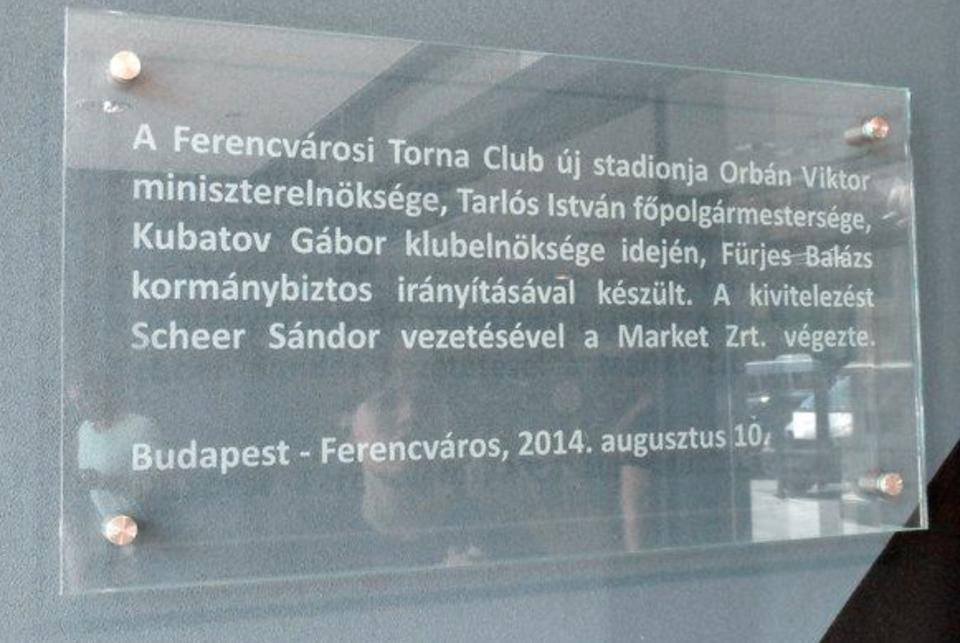 Divatba jöttek a kommunista emléktáblák a Fradi-stadionnál is