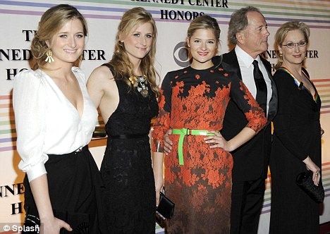 Illustration for article titled Hogy nyomja Meryl Streep a rockot!Elképesztő film!