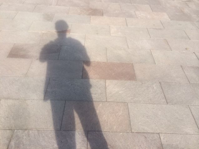 Régóta szeretnétek tudni, hogyan működik a térkőmaffia? Hát tessék!