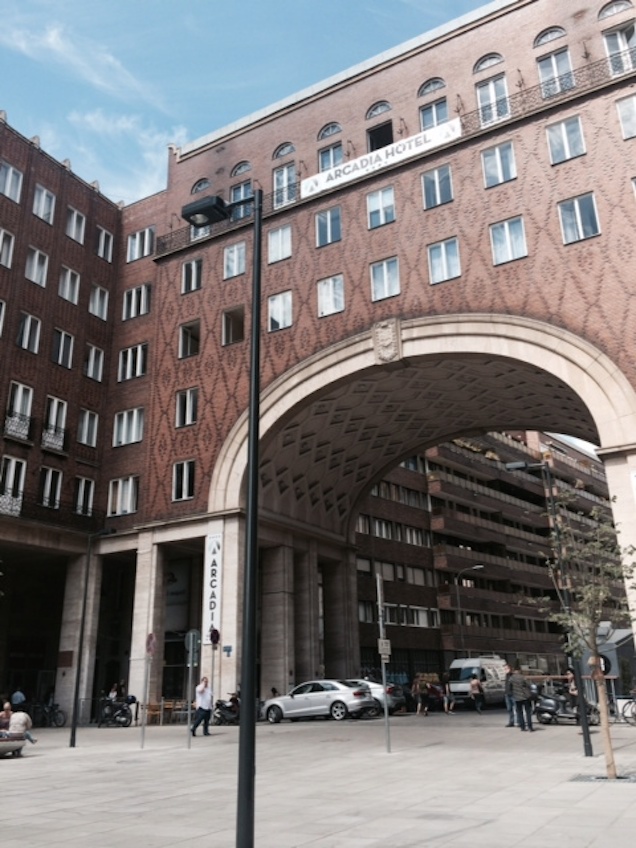 Illustration for article titled Az új Madách tér = a zsidónegyed Gázai övezete