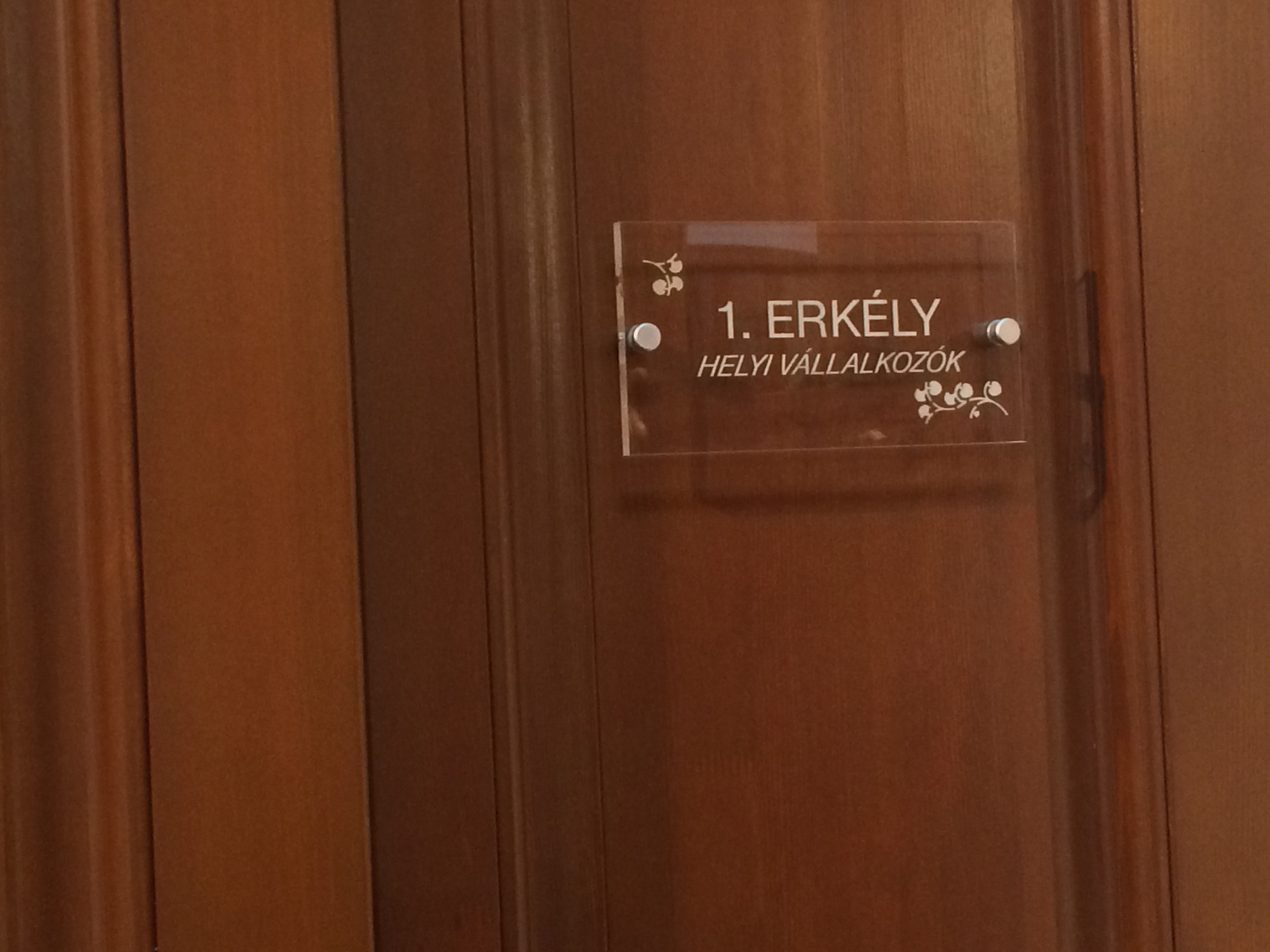 Illustration for article titled Sosem látott fotók I. Orbán Ramszesz felcsúti piramisából