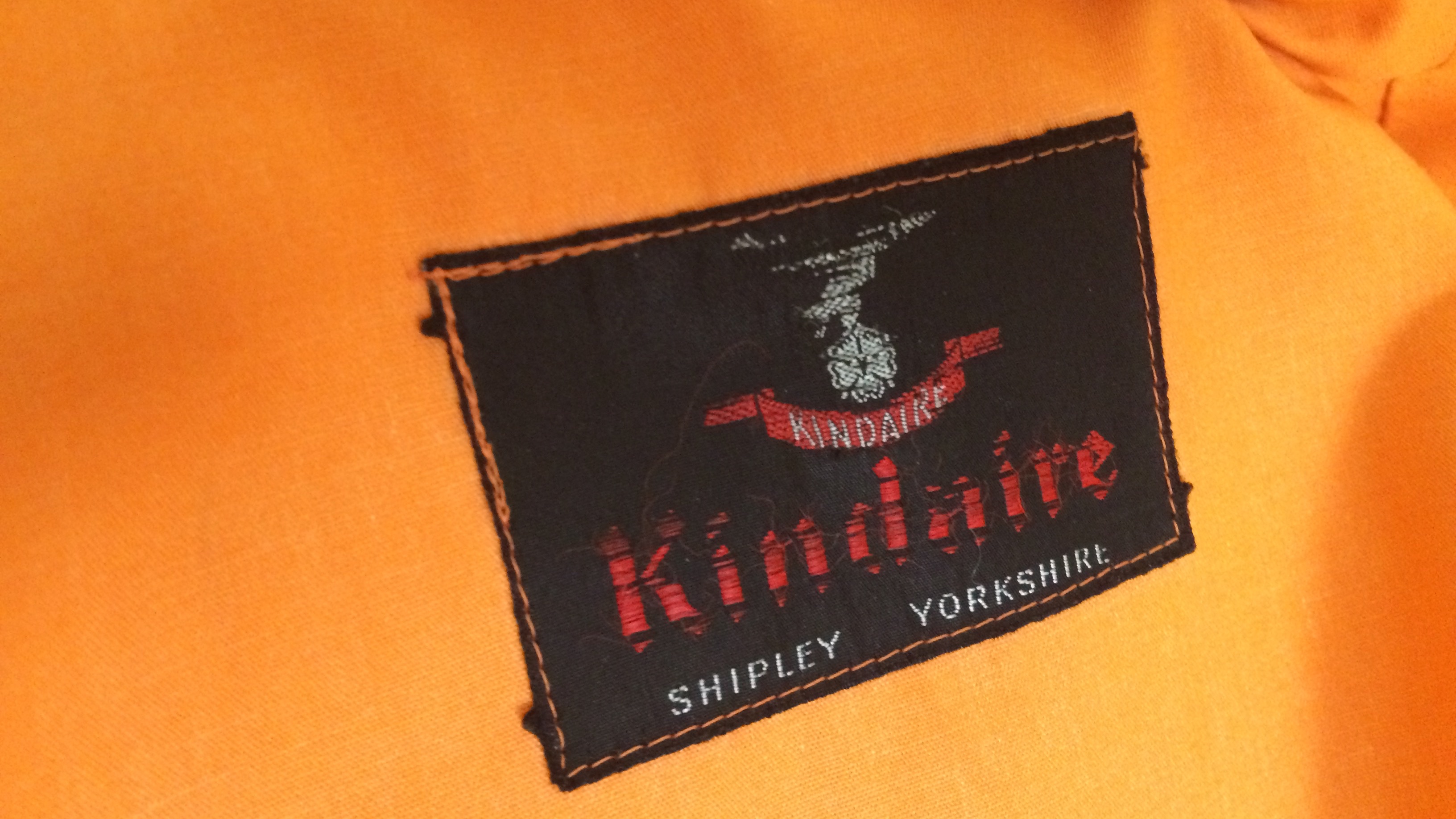 Illustration for article titled 42 év, ugyanaz a kabát