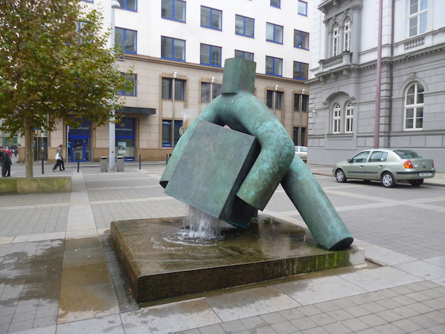 Illustration for article titled 9 dolgot mondok Brünnről