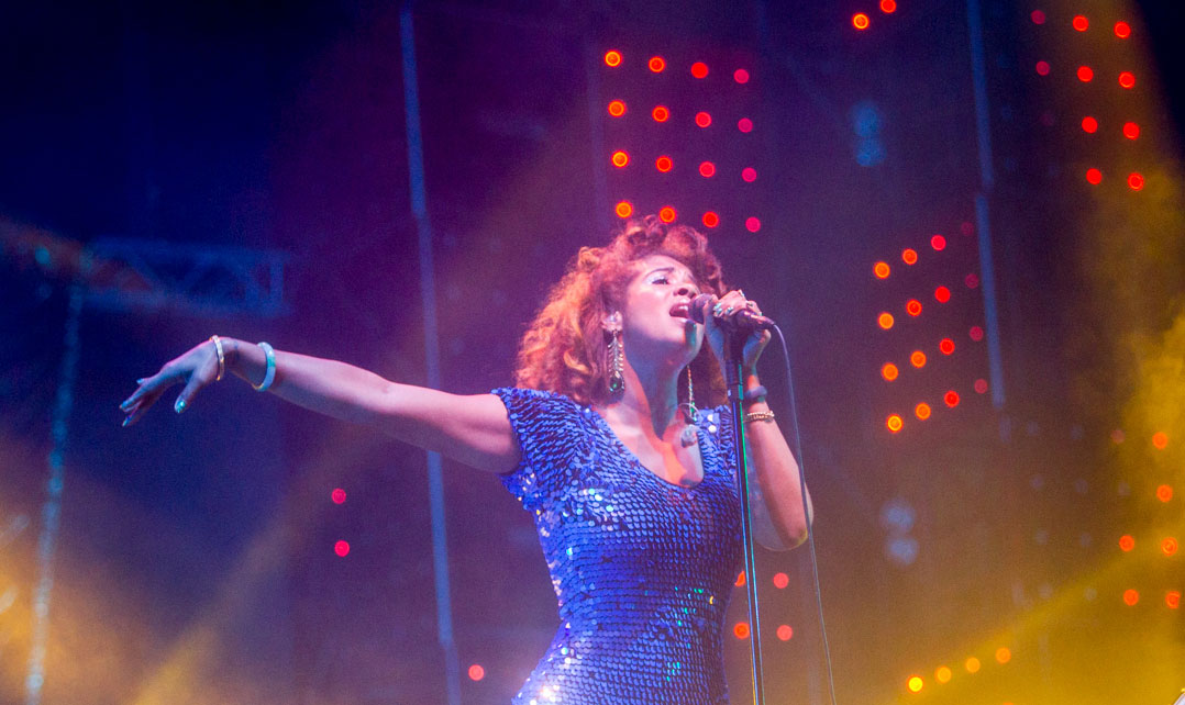 Na ugye, hogy spórol a Sziget a színpadokkal!