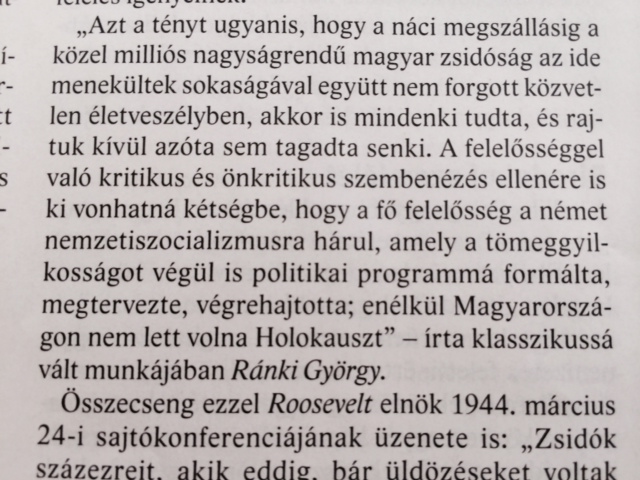 Illustration for article titled Schmidt Mária trollkirálynő megint ledobta a zsidó- és komcsimbombát