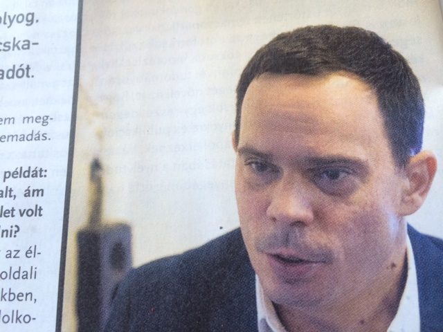 Orbán egy „láthatatlan udvar” segítségével kormányoz