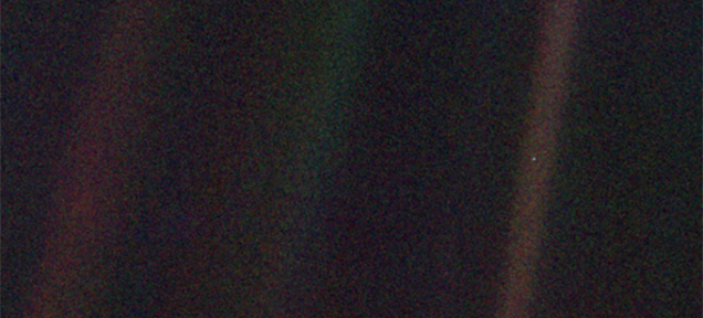 25 éves és 1 napos a halványkék pötty