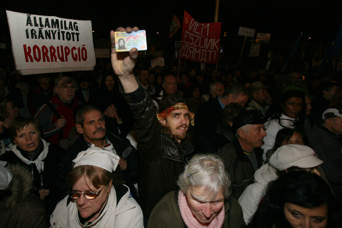 Illustration for article titled Nem a Várba fogsz költözni, hanem a börtönbe!