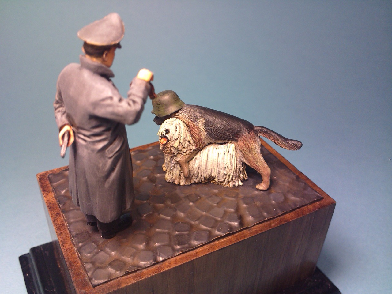 Megcsinálta a náci megszállás tökéletes fideszes emlékművét