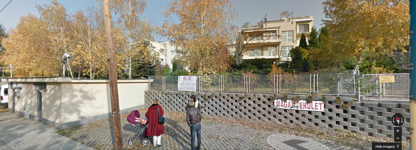 Rogán Antal egy hatalmas társasházban tengődne? Hát nem