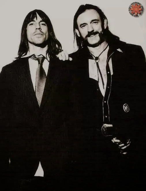 Illustration for article titled Akik miatt össze kell majd tolnia az asztalokat Lemmynek a másvilágon