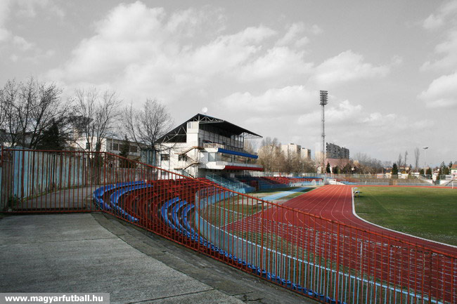 Illustration for article titled A kommunista zónától - Bellinzónáig