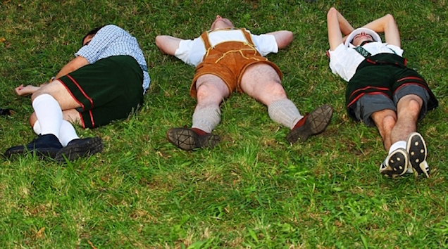 A kisembereknek olykor pihenniük is kell