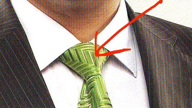 Illustration for article titled Választási divat: Kihízta az ingét a jobbikos Austin Powers