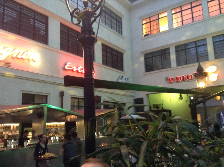 Illustration for article titled Két fenékkel ülne meg egy lovat az új belvárosi szuperklub