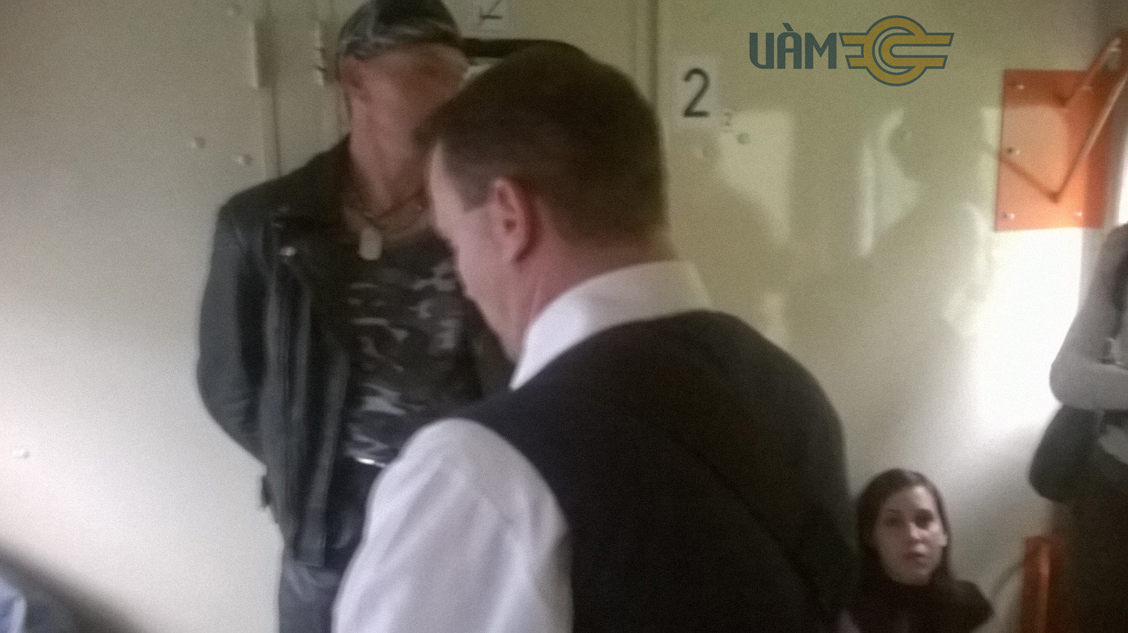 Marhavagonokkal kívánt kellemes húsvétot a MÁV