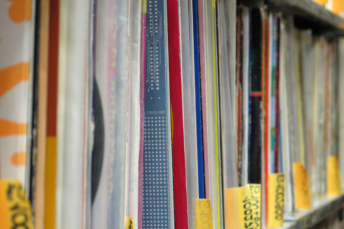 Illustration for article titled Van szükséged lemezboltra? Ötmillió forintért a tiéd lehet!