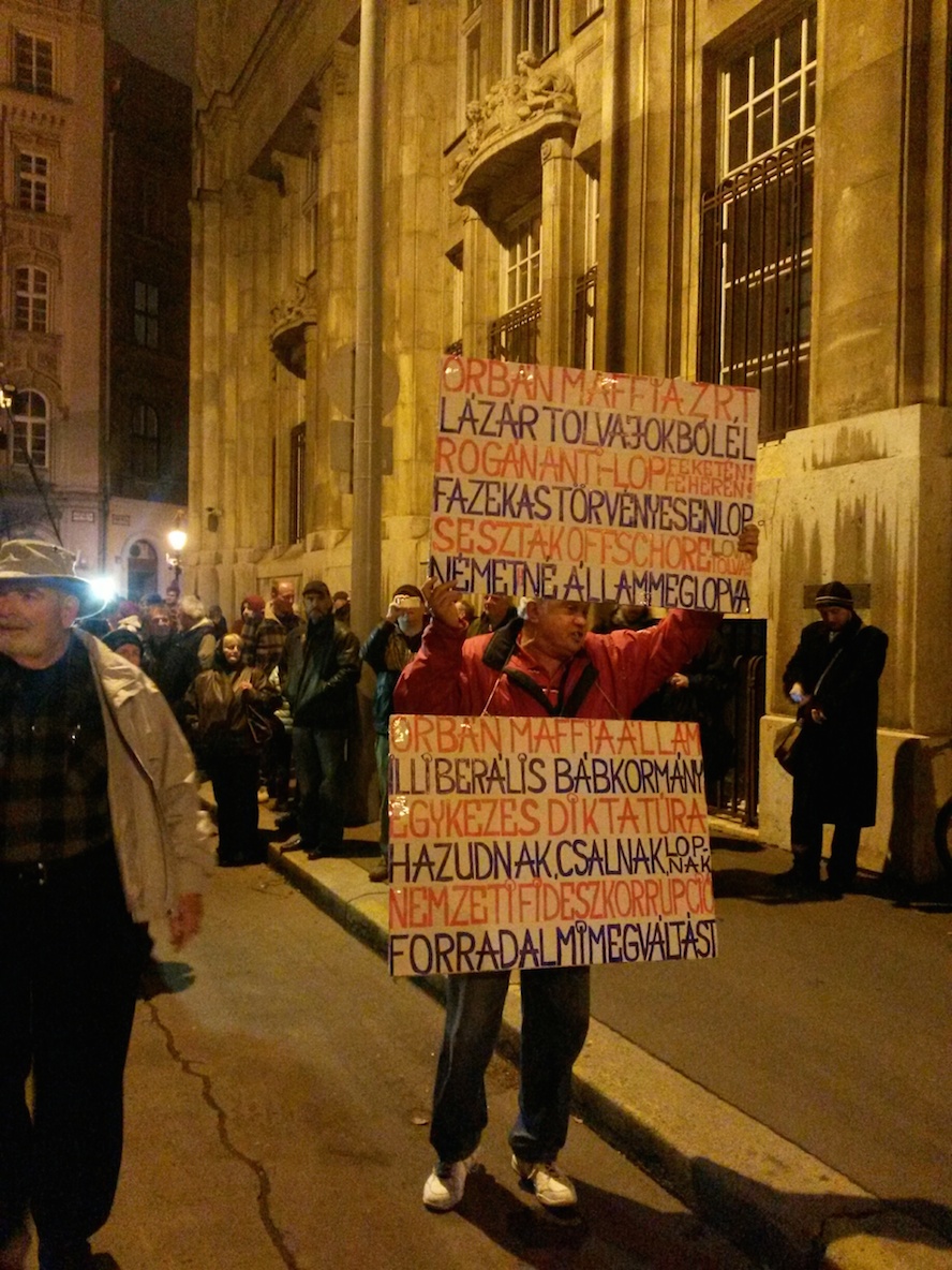 48 órát ad Gulyás Balázs a kormánynak, hogy visszavonja a netadót