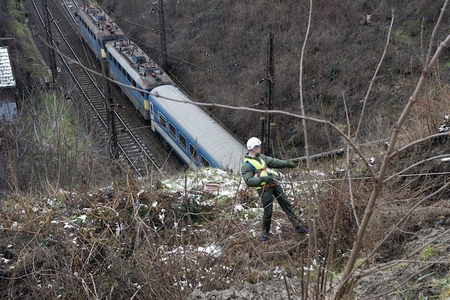 Még hozzá sem nyúltak a Déli pályaudvar támfalához
