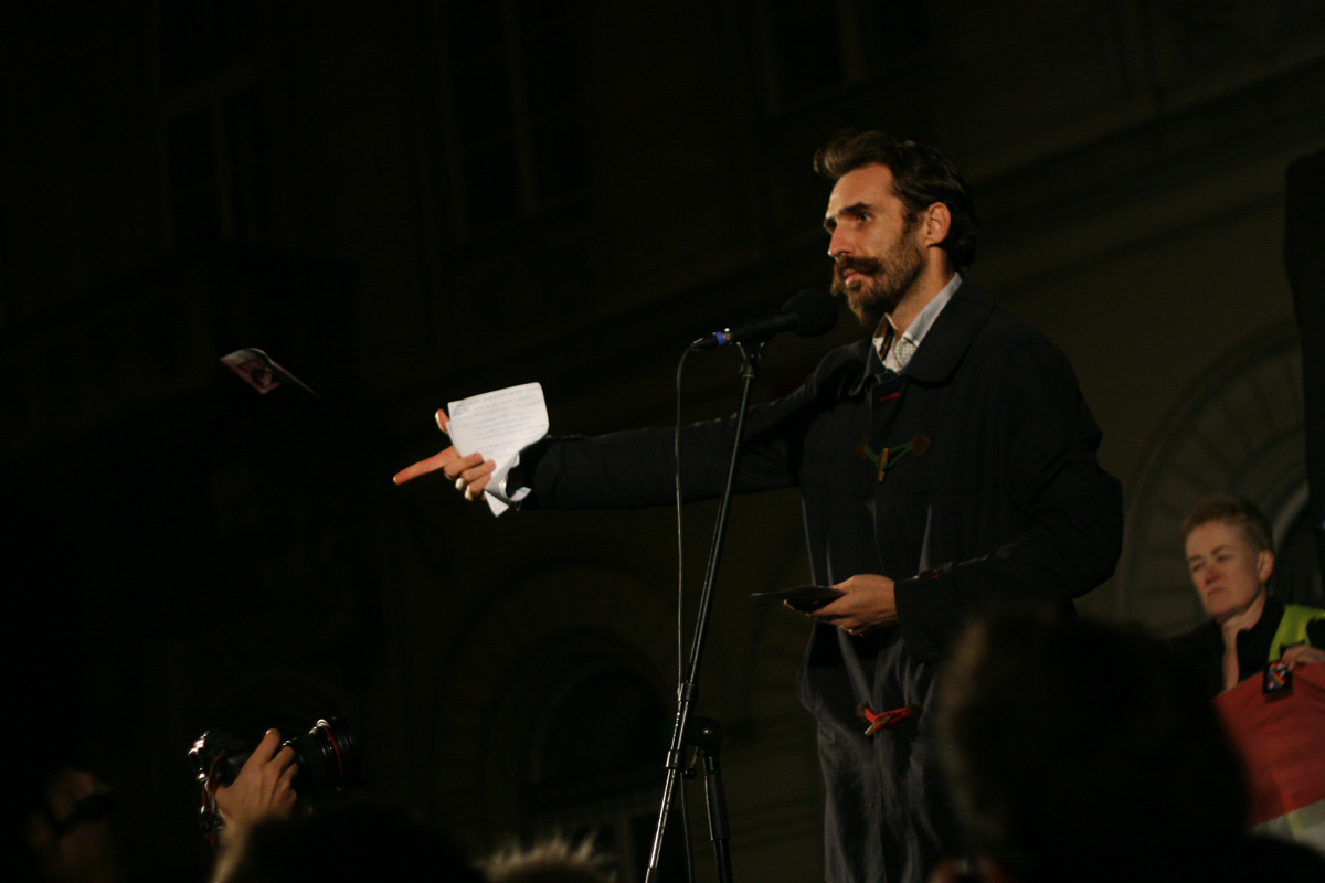 Illustration for article titled Tömegek követelték a Vida Ildikó és Orbán Viktor lemondását