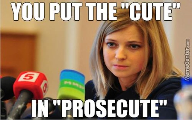 Illustration for article titled Két szuperszexi muff várja, hogy Putyin leigázza őket