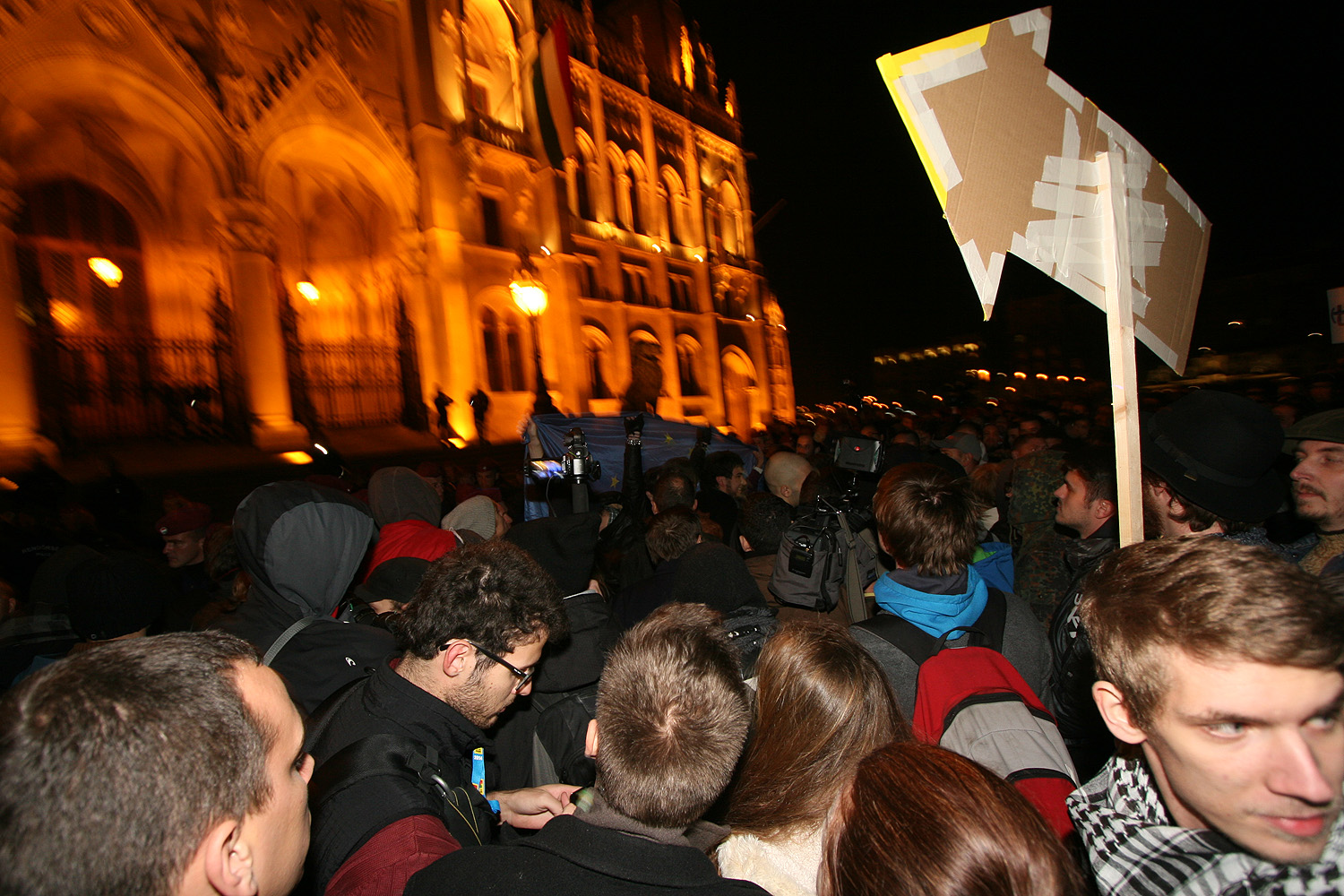 Illustration for article titled Hatalmassá dagadt a második netadóellenes tüntetés