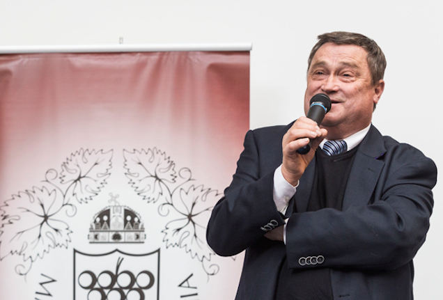 Egyébként Dúzsi Tamás lett az idén az év bortermelője