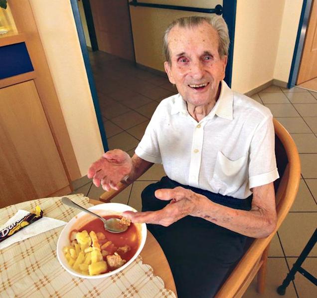Rezső bácsi 110 éves – és egy valóságos orvosi csoda