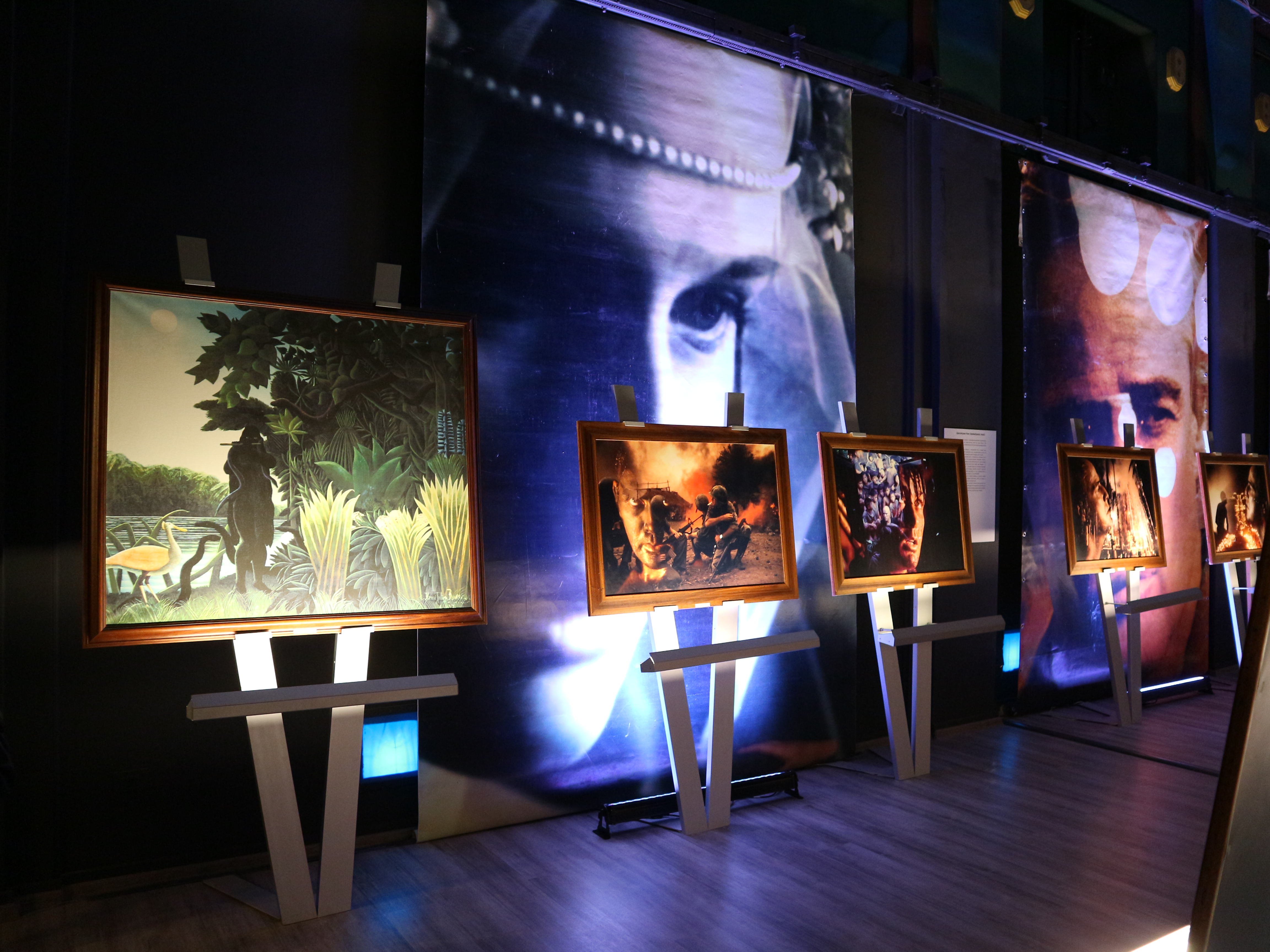 Illustration for article titled APOKALIPSZIS MOST! Fotóutca Fesztivál és Vittorio Storaro kiállítás