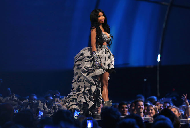 Nem fogjátok elhinni, kit vádoltak azzal, hogy náci jelképeket használ