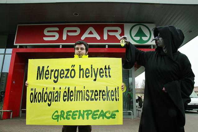 Szennyezett paprika miatt mérges a Greenpeace a Sparra