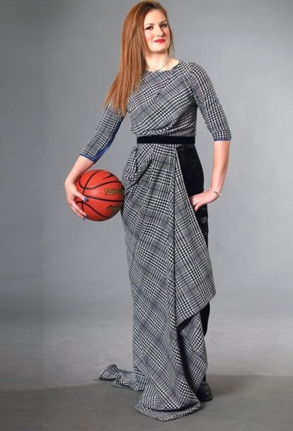 Illustration for article titled Natasa Kovacevic csodálatos visszatérése a kosárlabda pályára