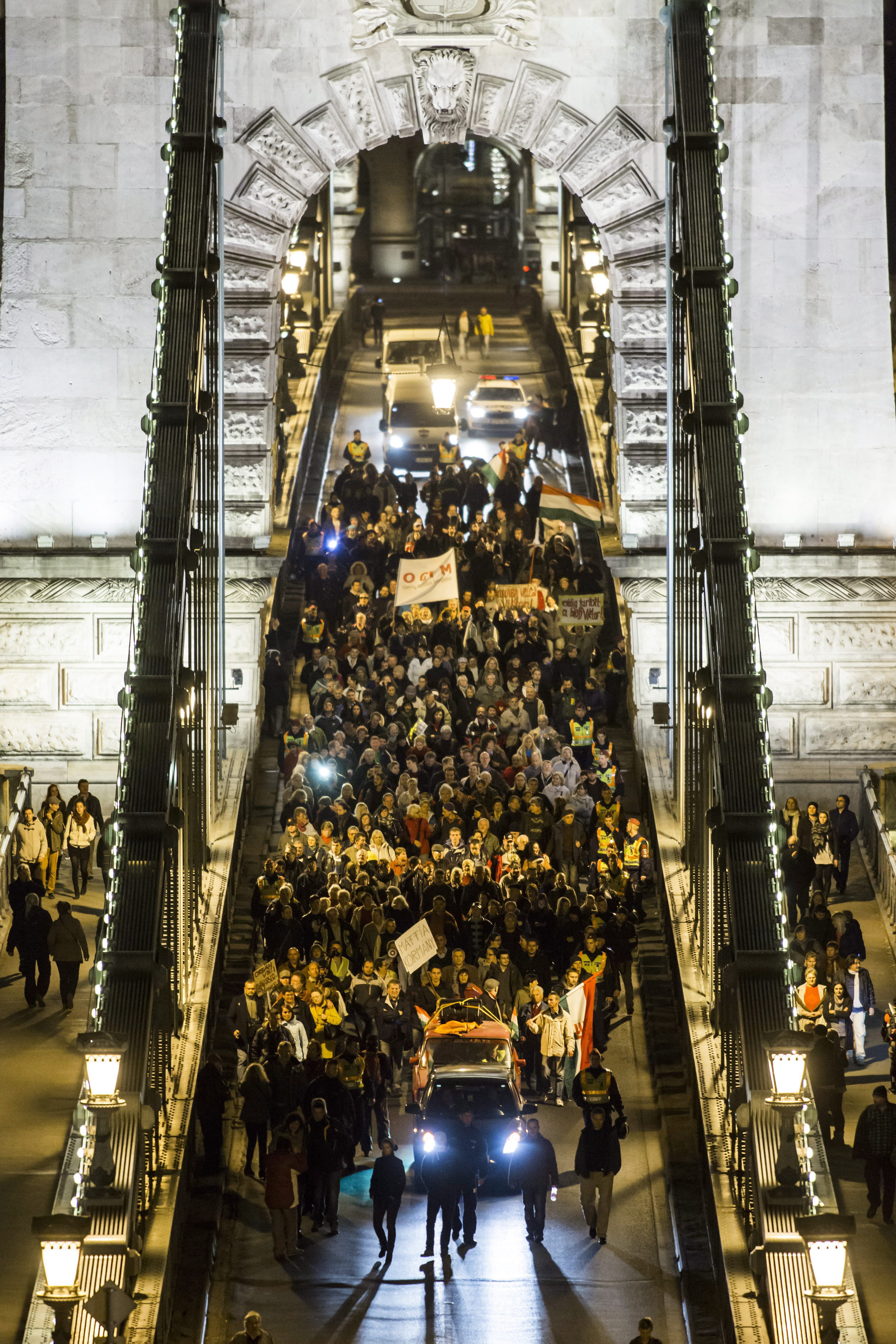 Tegnap is tüntettek, ma is fognak