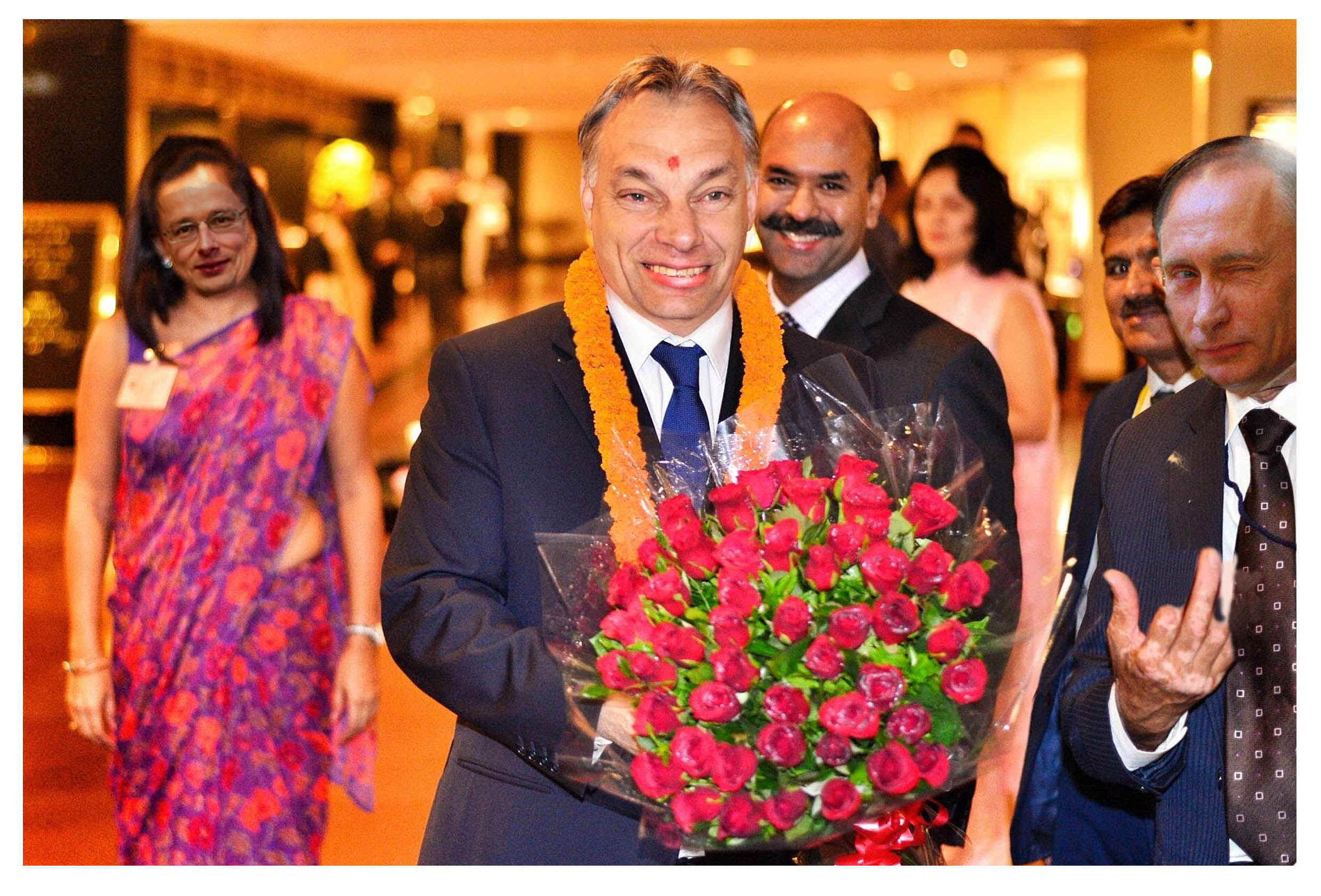 Illustration for article titled Valami csoda ez az orbános óriásplakát-sorozat